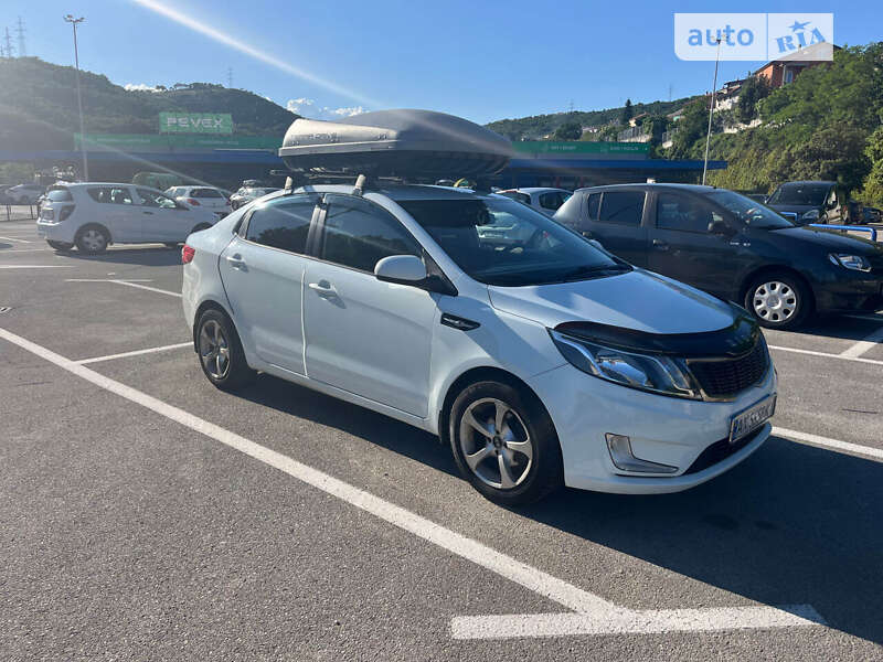 2012 kia rio