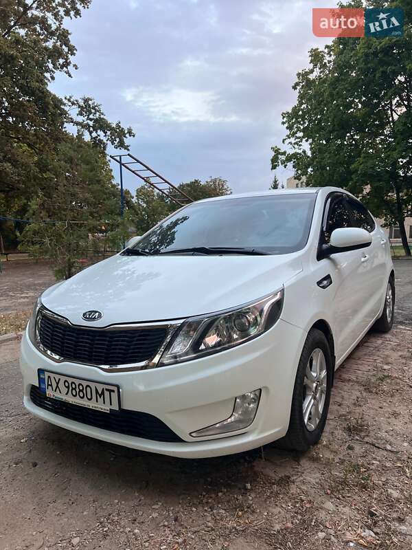 2012 kia rio