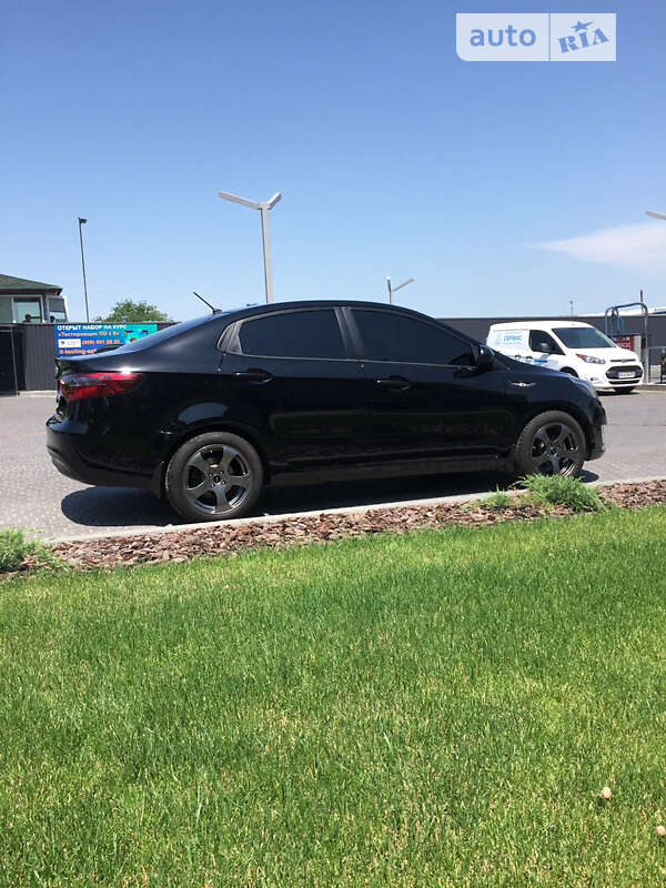 2012 kia rio