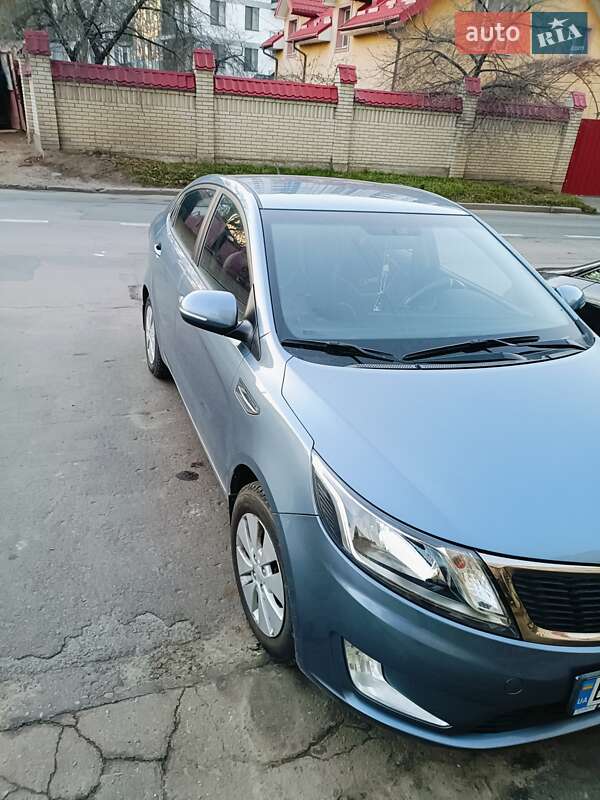 2012 kia rio