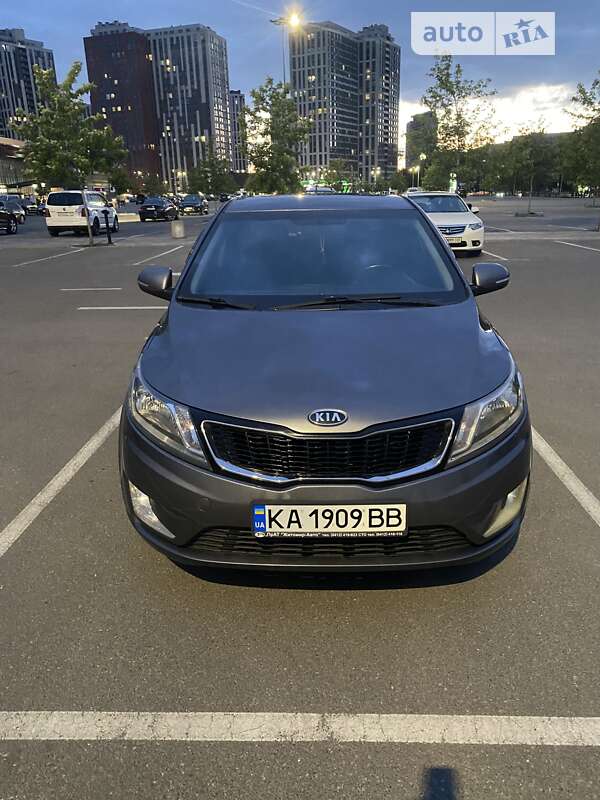 2012 kia rio