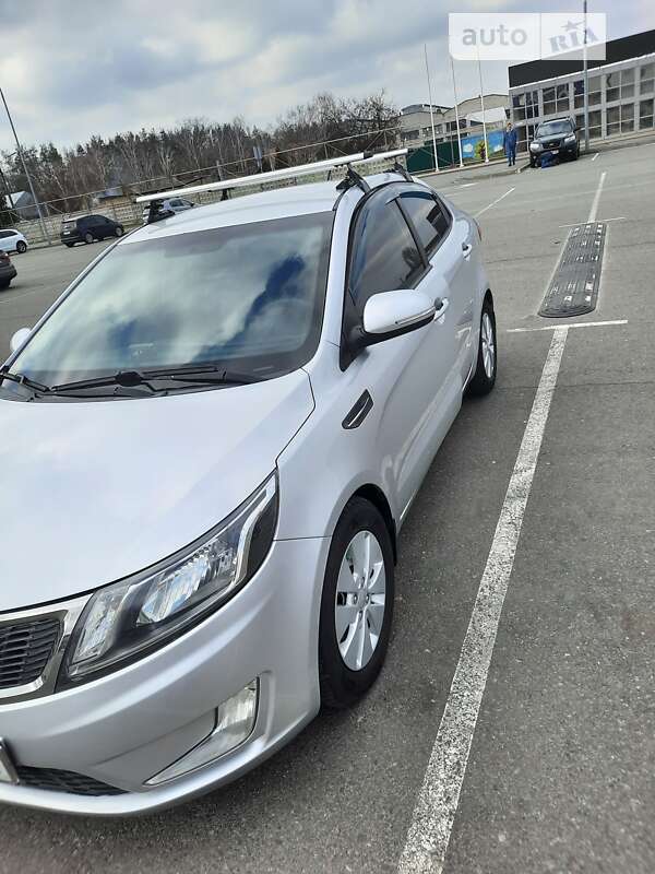 2013 kia rio