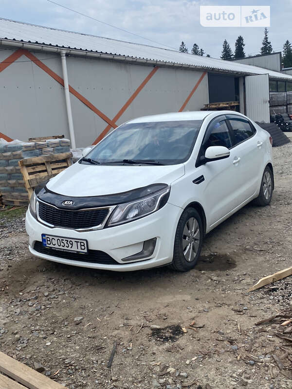 2013 kia rio