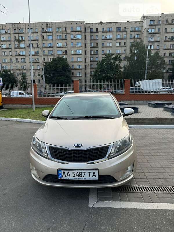 2012 kia rio
