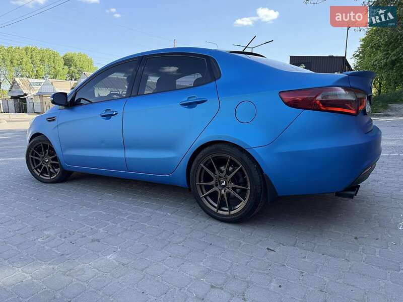 2012 kia rio