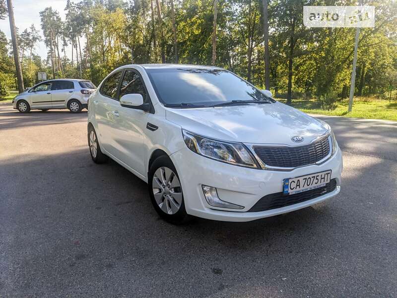 2012 kia rio
