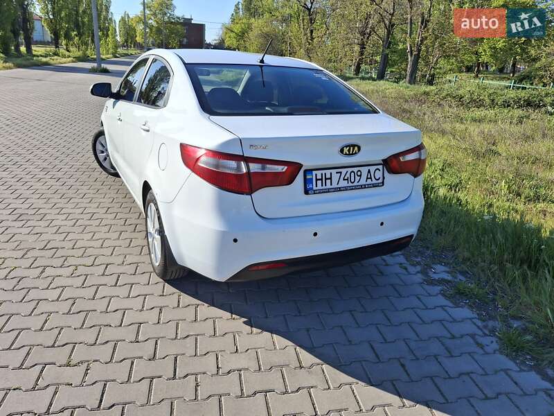 2012 kia rio