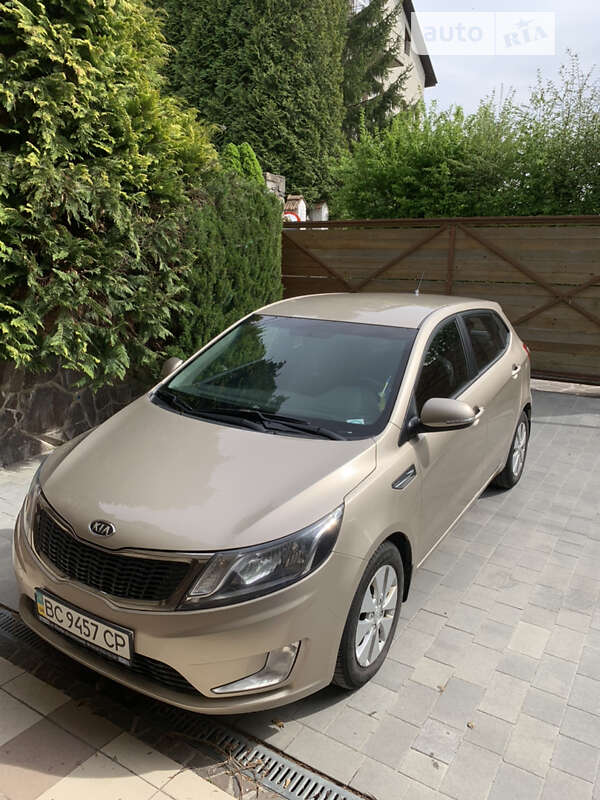 2012 kia rio