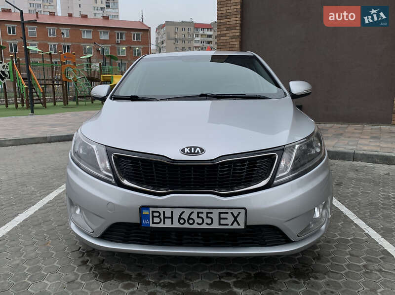 2012 kia rio