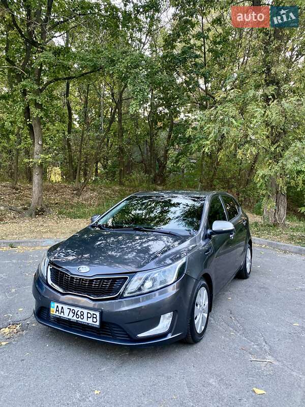 2012 kia rio