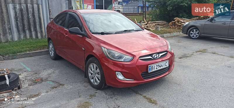 2011 hyundai accent