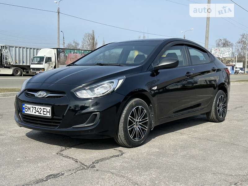 2014 hyundai accent