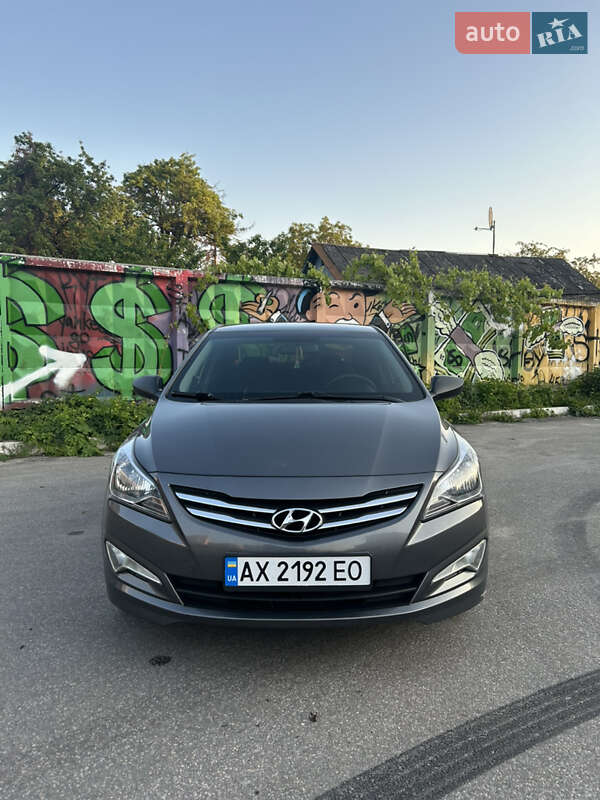 2016 hyundai accent