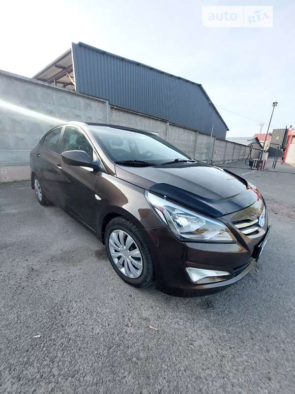 2016 hyundai accent