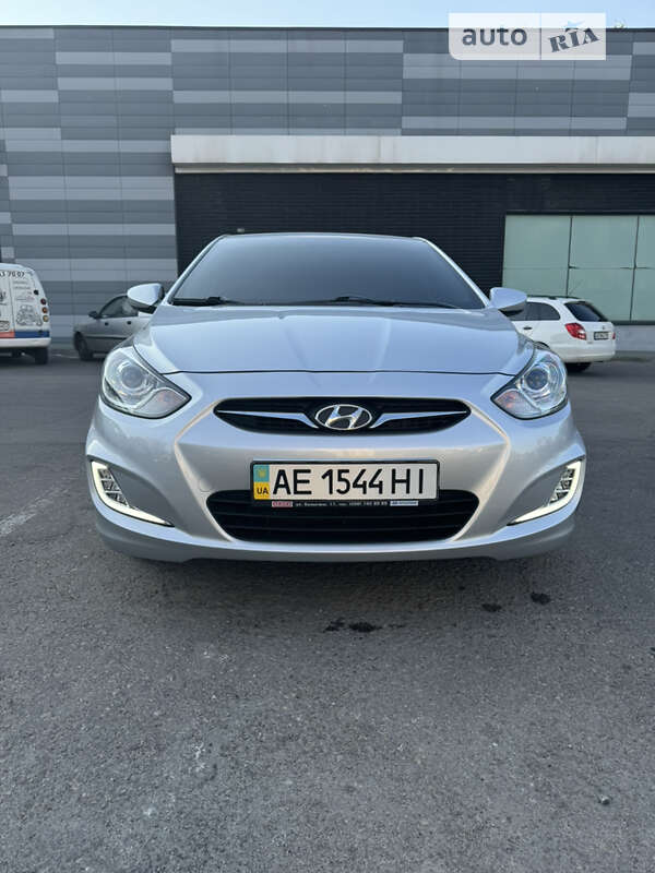 2013 hyundai accent