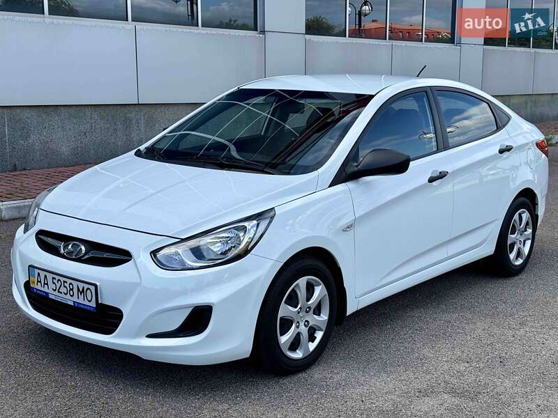 2014 hyundai accent