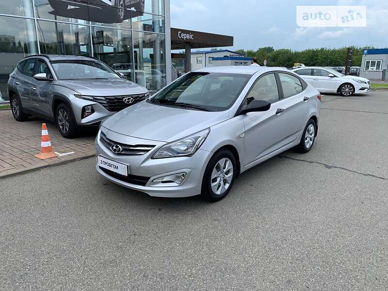 2016 hyundai accent