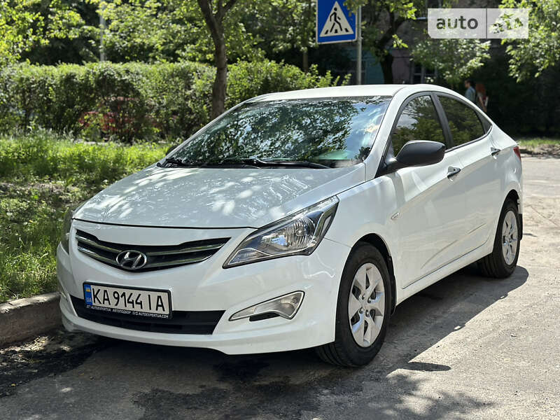 2016 hyundai accent