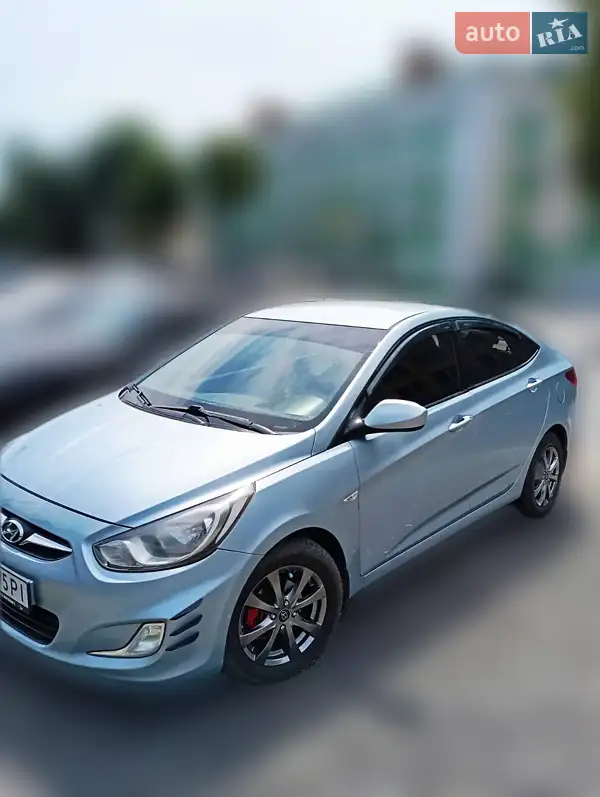 2011 hyundai accent