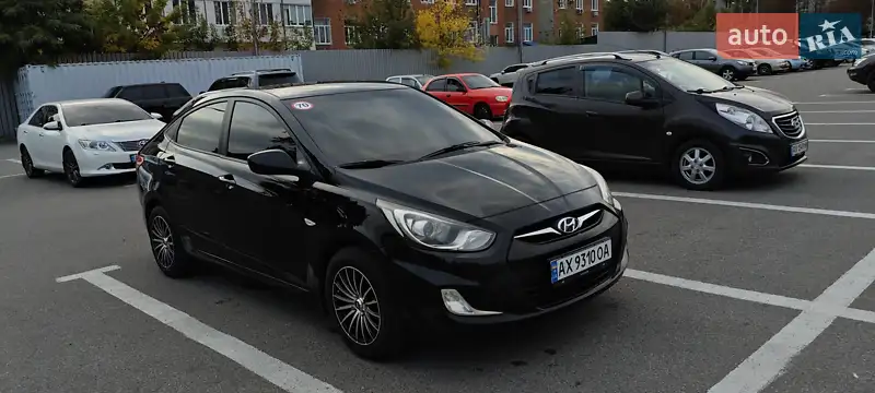 2012 hyundai accent