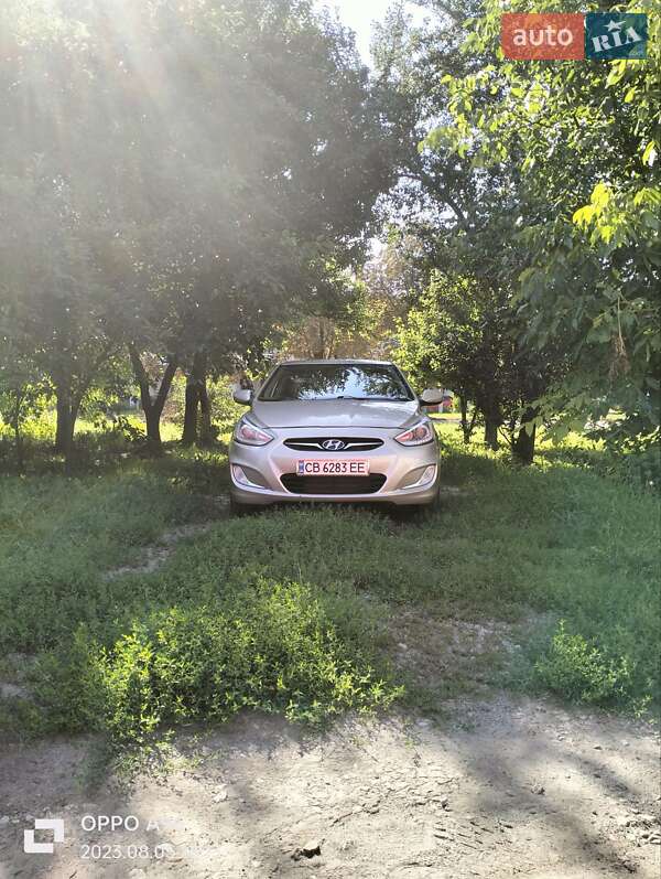 2013 hyundai accent