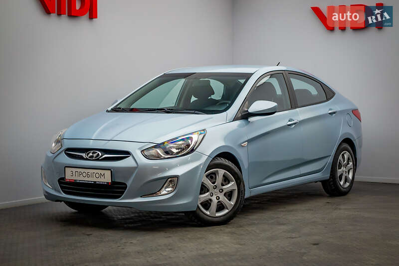 2011 hyundai accent