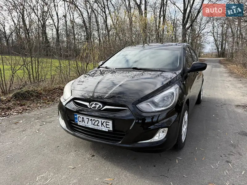 2011 hyundai accent