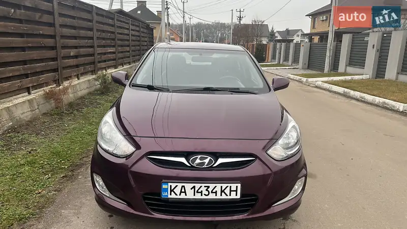 2013 hyundai accent