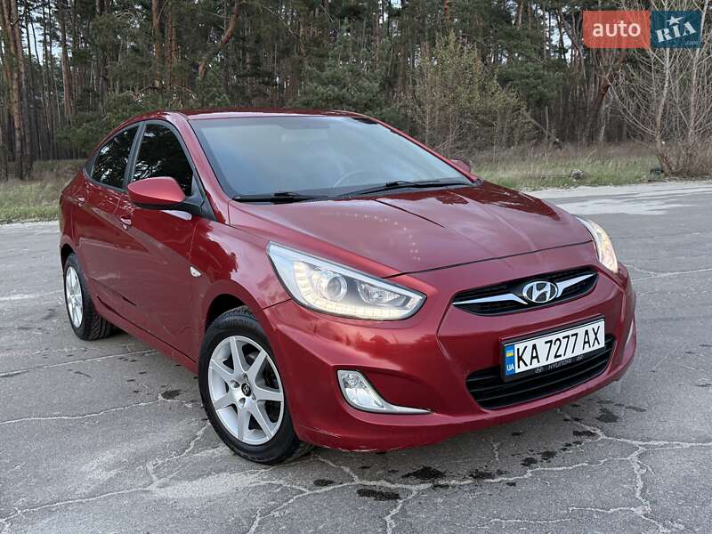 2014 hyundai accent