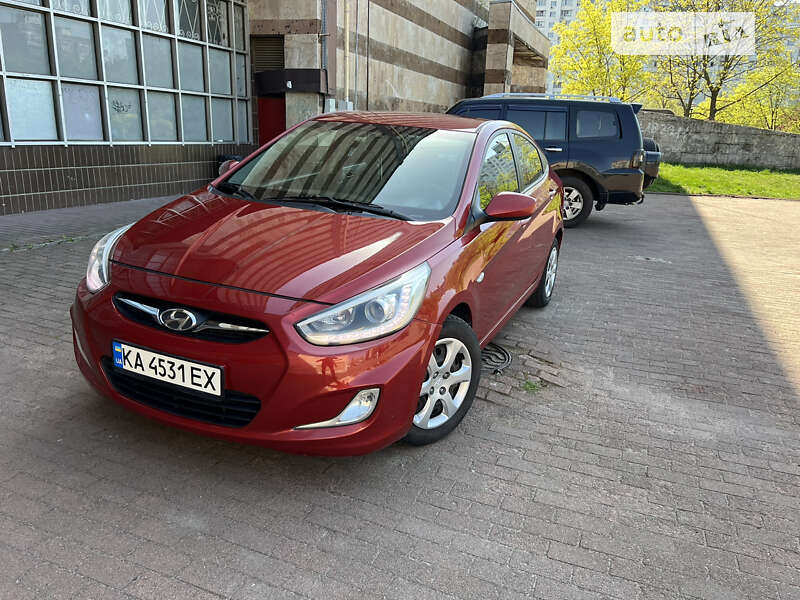 2014 hyundai accent