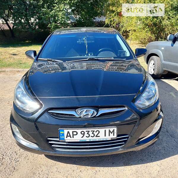 2012 hyundai accent