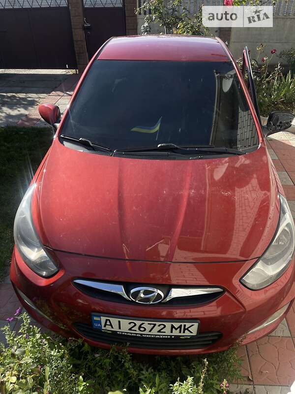 2012 hyundai accent