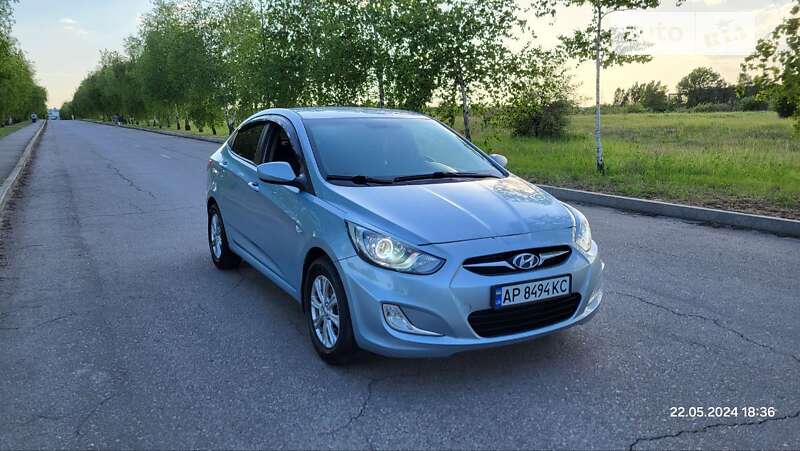 2011 hyundai accent