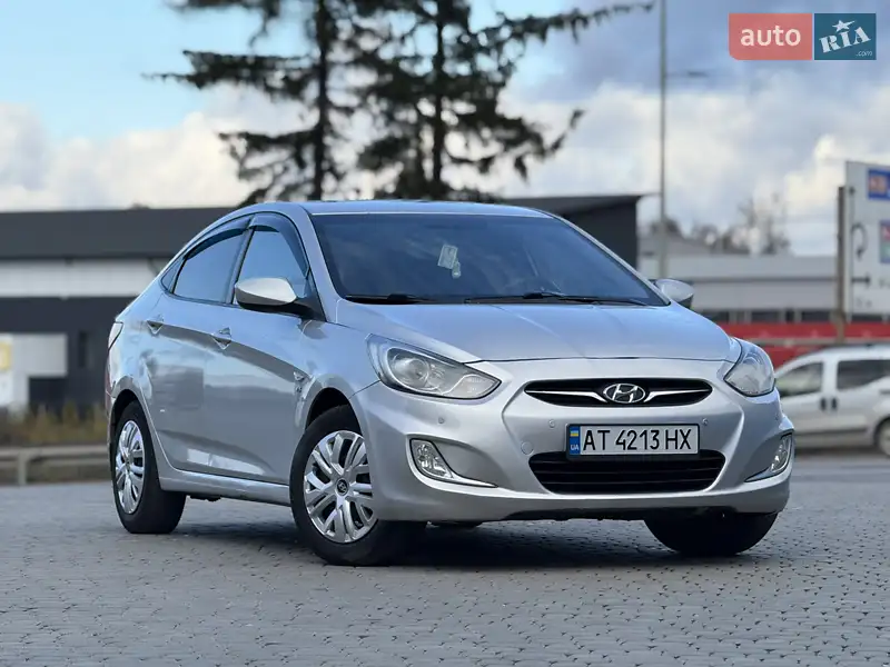 2011 hyundai accent