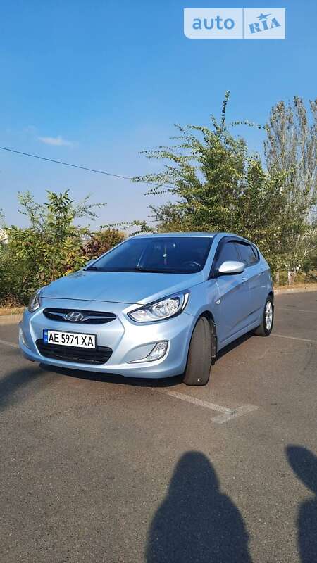 2012 hyundai accent