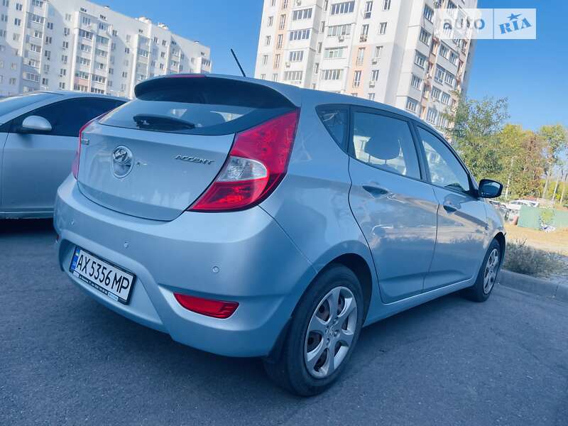 2012 hyundai accent