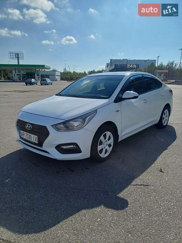 2017 hyundai accent
