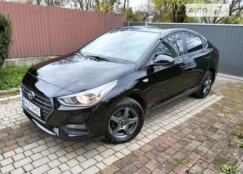 2017 hyundai accent