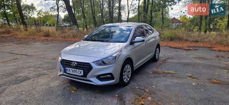 2017 hyundai accent