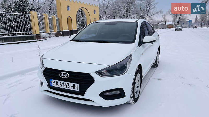 2017 hyundai accent