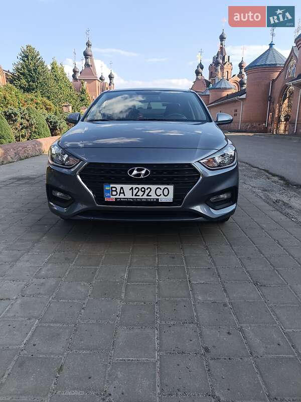 2017 hyundai accent