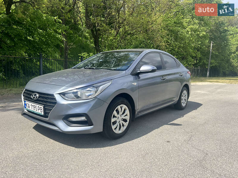 2017 hyundai accent
