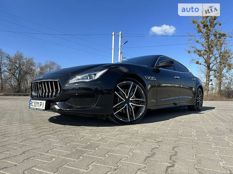 2017 maserati quattroporte