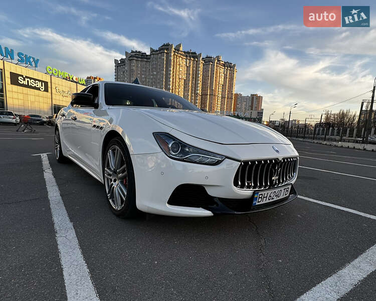 2016 maserati ghibli