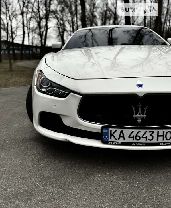 2015 maserati ghibli