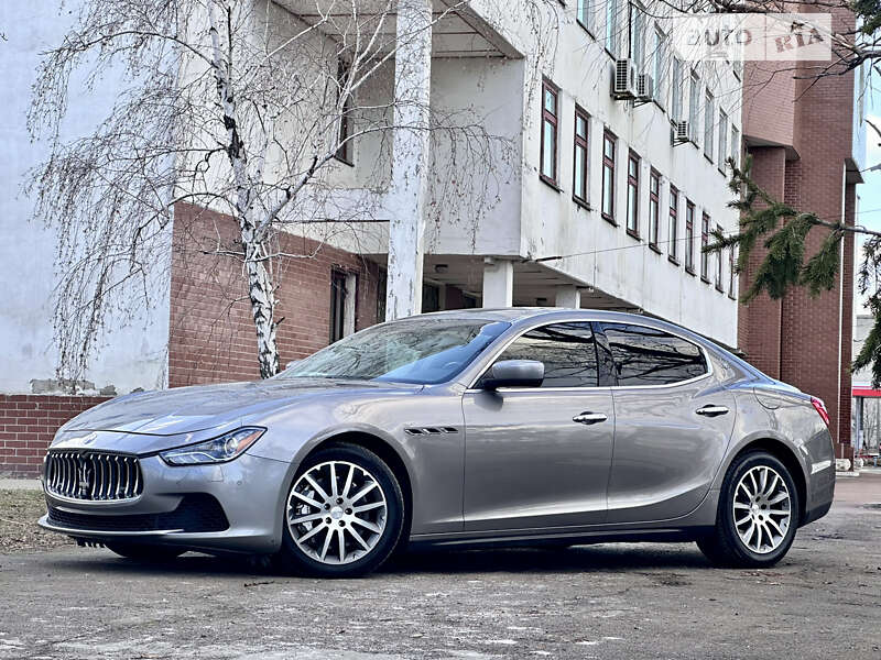 2013 maserati ghibli s q4