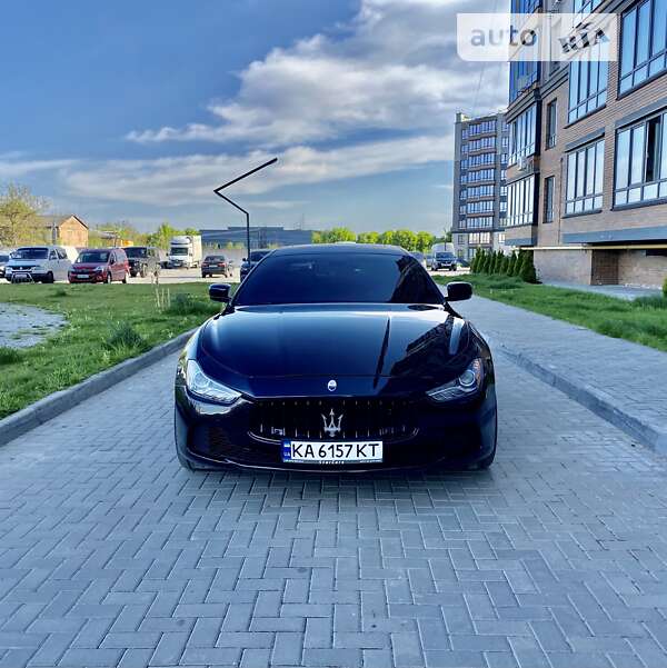 2014 maserati ghibli