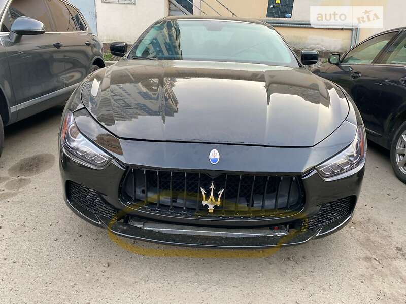 2016 maserati ghibli