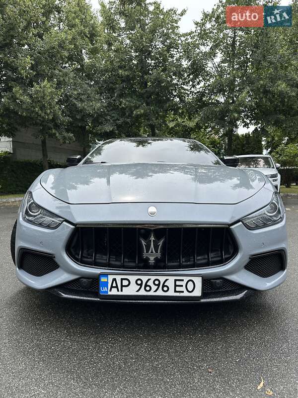 2016 maserati ghibli