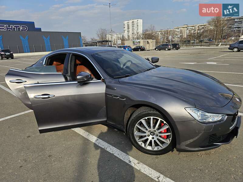 2016 maserati ghibli